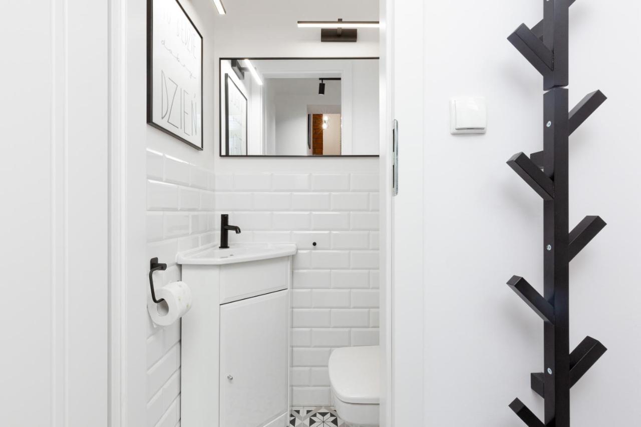 Butas Center Mezzanine Chmielna By Renters Warsaw